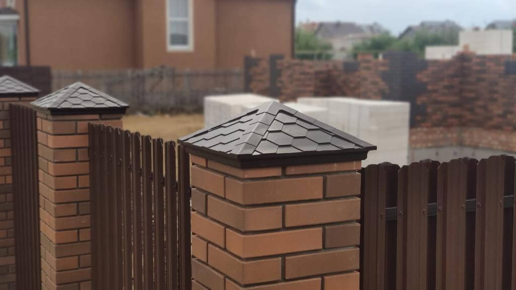 Колпак Zking Эверест Коричневый на столб 1.5х1.5 кирпича (390х390мм) в Киржаче фото