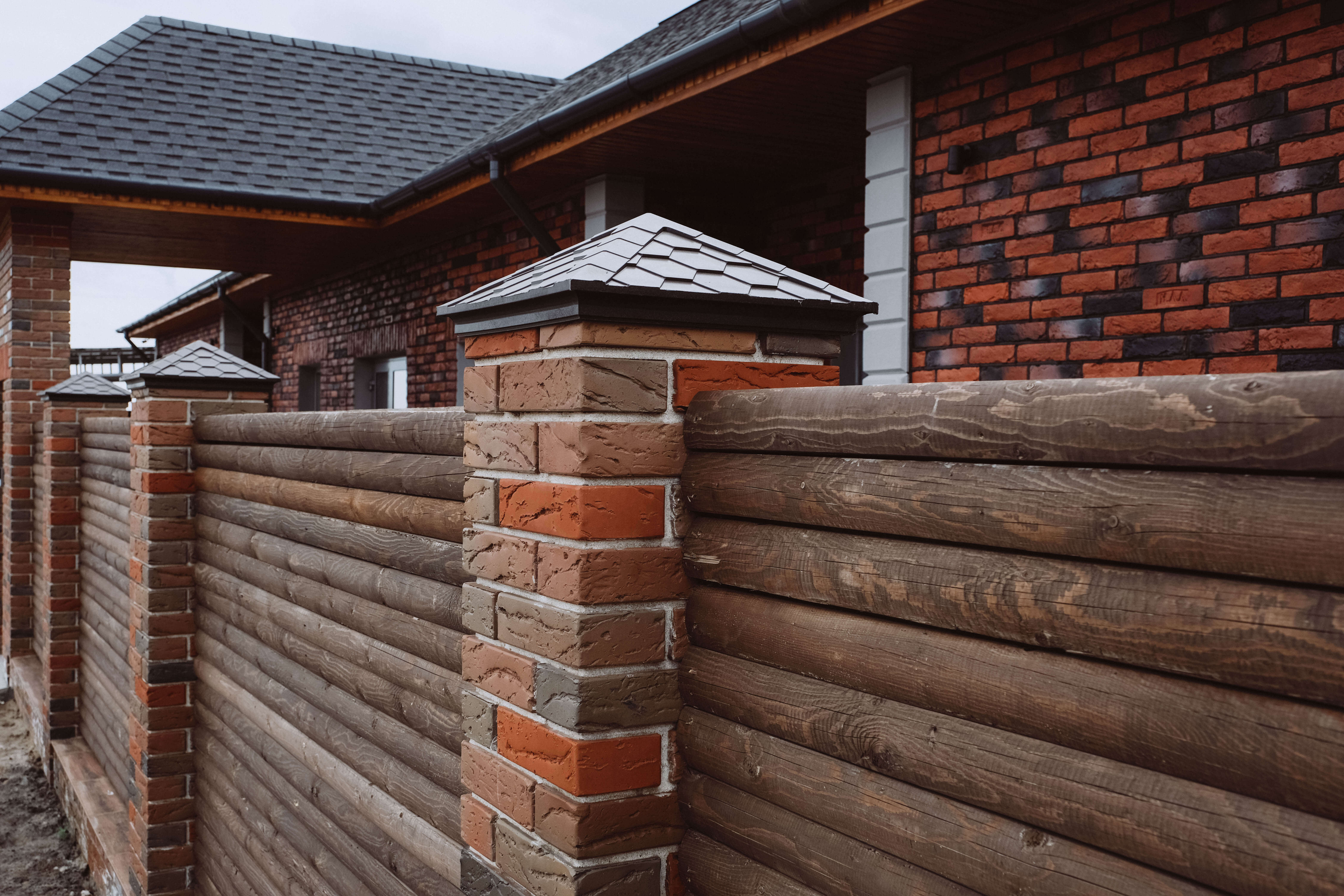 Колпак Zking Эверест Коричневый на столб 1.5х1.5 кирпича (390х390мм) в Киржаче фото