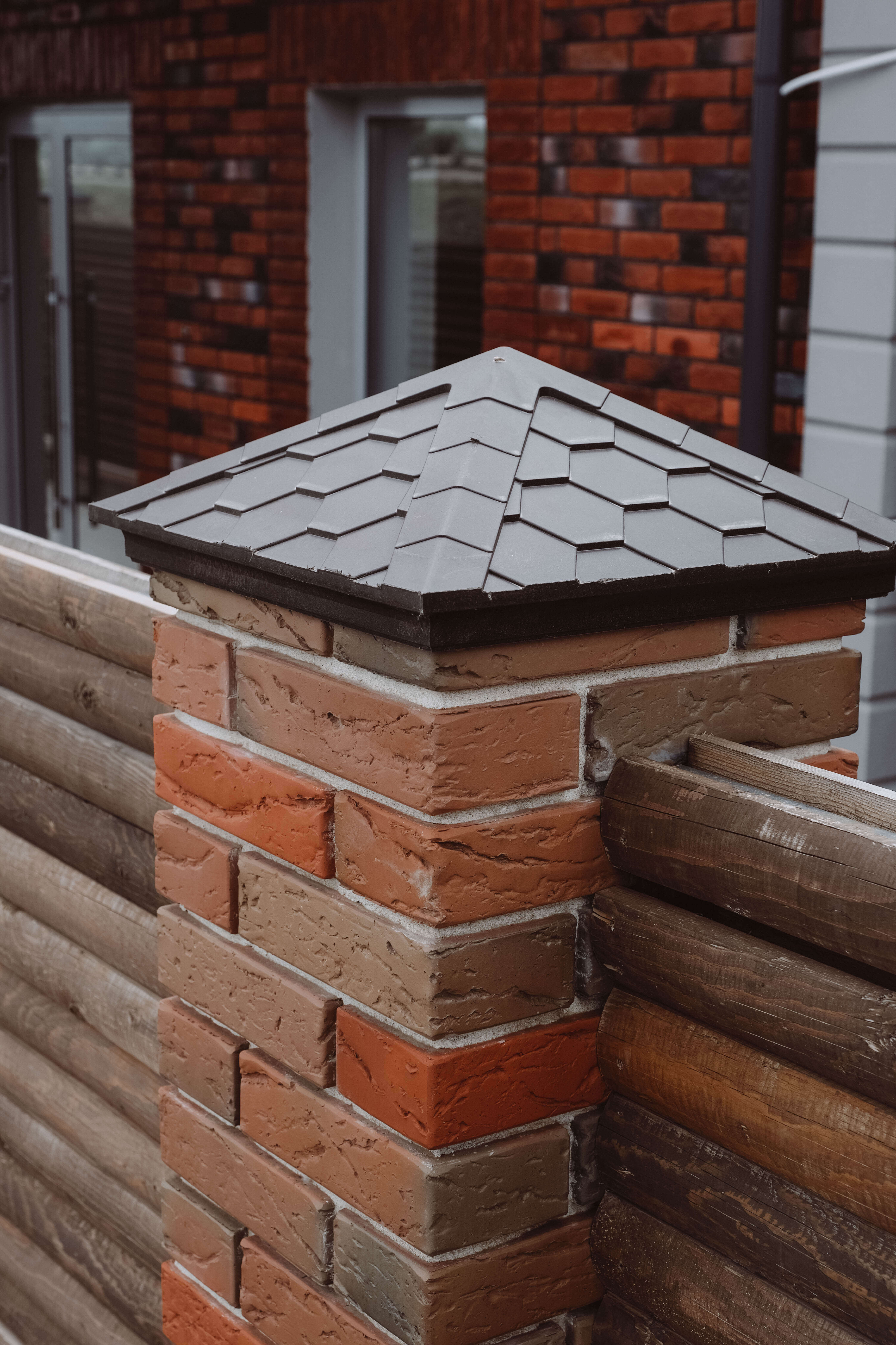 Колпак Zking Эверест Коричневый на столб 1.5х1.5 кирпича (390х390мм) в Киржаче фото